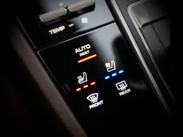 PORSCHE Cayenne Coupe GTS Clubleder InnoDrive 360  22