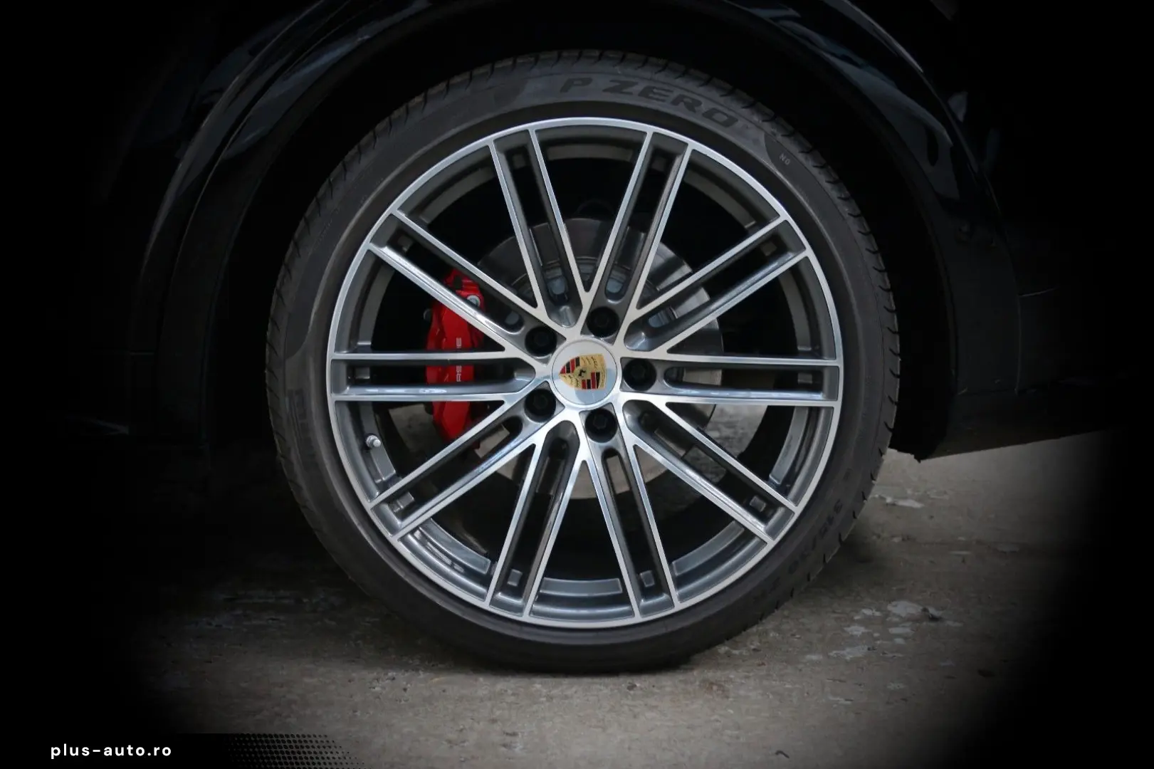 PORSCHE Cayenne Coupe GTS Clubleder InnoDrive 360  22