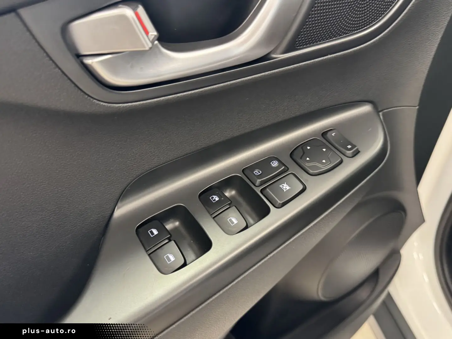 HYUNDAI Kona Select 2WD ACC CarPlay Cam WinterP. SOH100%