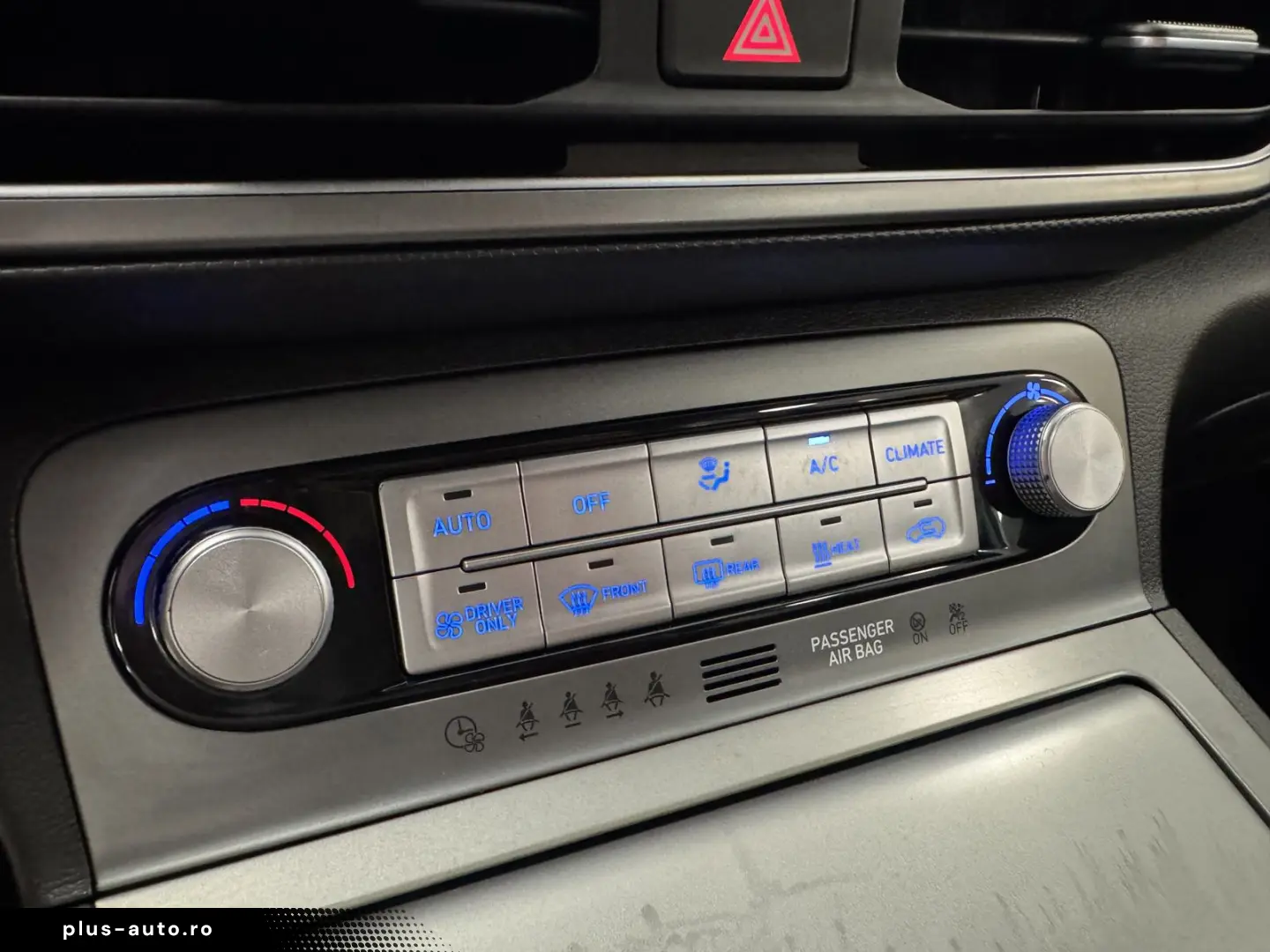 HYUNDAI Kona Select 2WD ACC CarPlay Cam WinterP. SOH100%