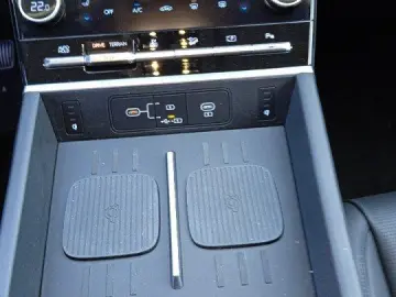 HYUNDAI SANTA FE Plug-in-Hybird SIGNATURE Komfot Technik