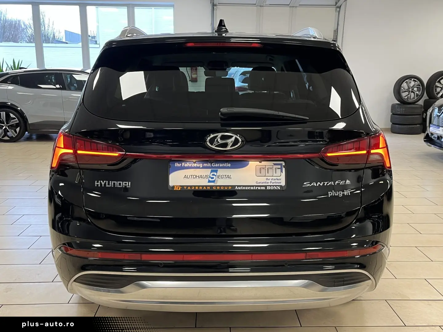 HYUNDAI Santa Fe Signature AWD Leder 360 Cam CarPlay ACC