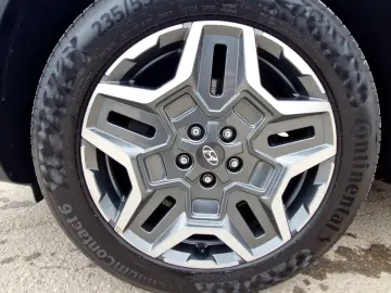 HYUNDAI Santa Fe 1.6 PHEV Trend Aut. ALLRAD NAVI LEDER