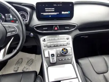 HYUNDAI Santa Fe 1.6 PHEV Trend Aut. ALLRAD NAVI LEDER