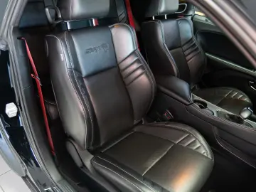 Dodge Challenger SRT Red Eye 6.2 Supercharged