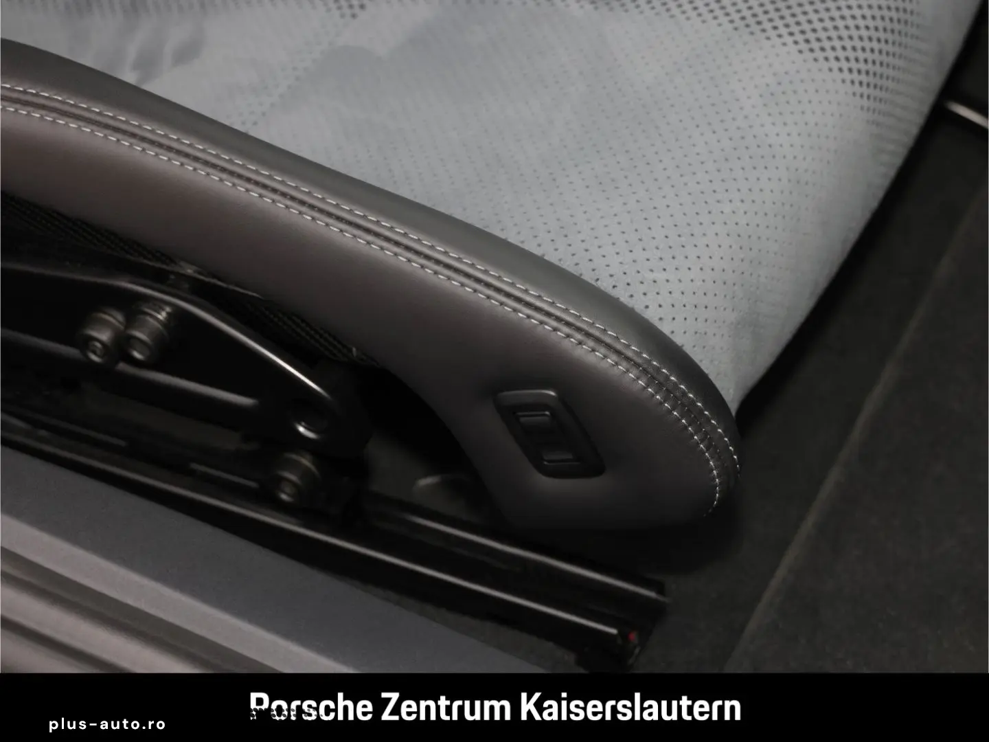 PORSCHE Cayman 718 GT4 RS Sportabgasanlage Überrollkäfig
