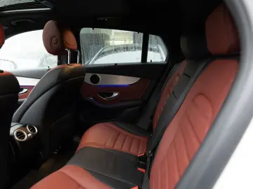 MERCEDES-BENZ GLC 300 de 4M Coupé AMG-Sport Wide SHD AHK HUD