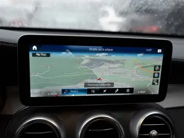 MERCEDES-BENZ GLC 300 de 4M Coupé AMG-Sport Wide SHD AHK HUD