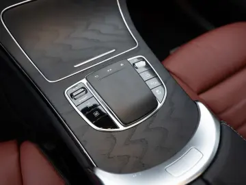 MERCEDES-BENZ GLC 300 de 4M Coupé AMG-Sport Wide SHD AHK HUD