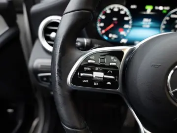 MERCEDES-BENZ GLC 300 de 4M Coupé AMG-Sport Wide SHD AHK HUD