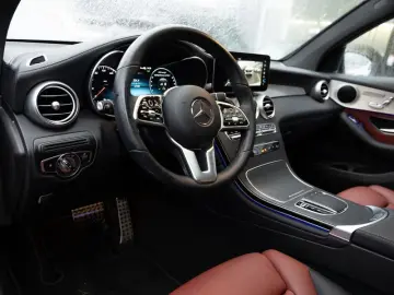 MERCEDES-BENZ GLC 300 de 4M Coupé AMG-Sport Wide SHD AHK HUD