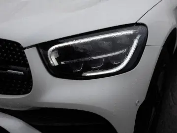 MERCEDES-BENZ GLC 300 de 4M Coupé AMG-Sport Wide SHD AHK HUD