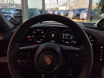 PORSCHE Taycan 4 S Ceramik(PSCB) Sportchrono?Display