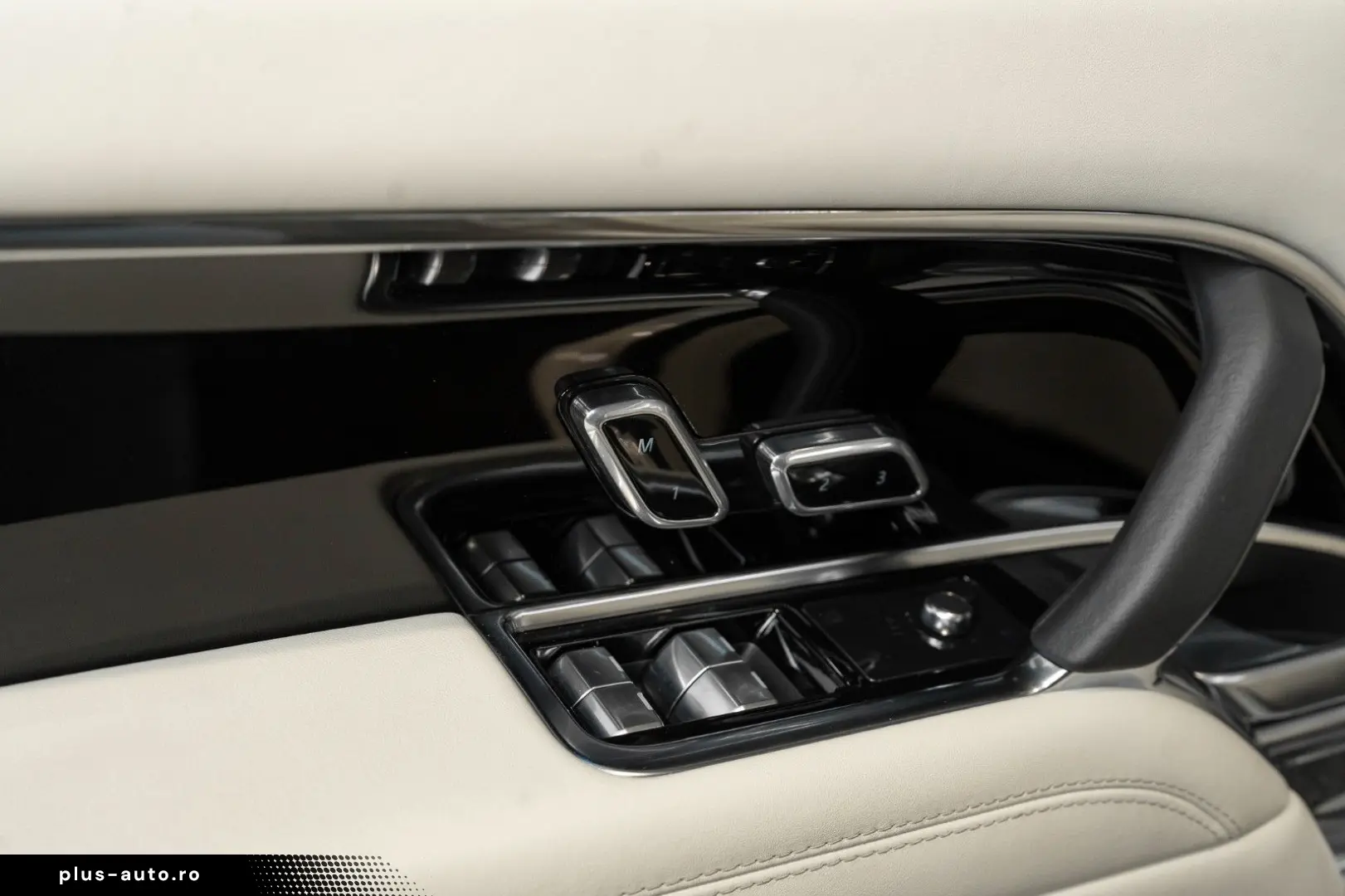 LAND ROVER Range Rover Autobiography Soft-Close Pano