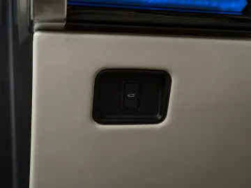 LAND ROVER Range Rover Autobiography Soft-Close Pano