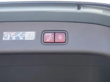 Mercedes-Benz GLC 400e 4M AMG PANO KEYL 360  LED MEMORY AHK