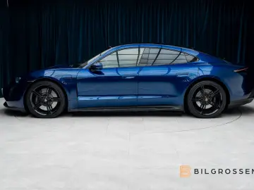 PORSCHE Taycan GTS DD P-Display Pano BOSE 18-Way 360