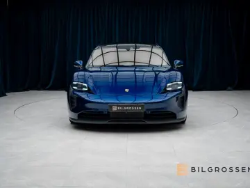 PORSCHE Taycan GTS DD P-Display Pano BOSE 18-Way 360