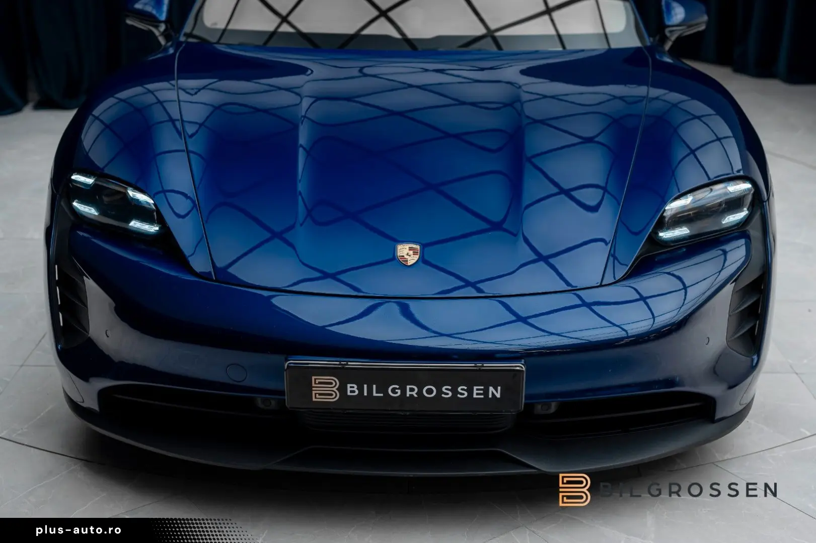 PORSCHE Taycan GTS DD P-Display Pano BOSE 18-Way 360