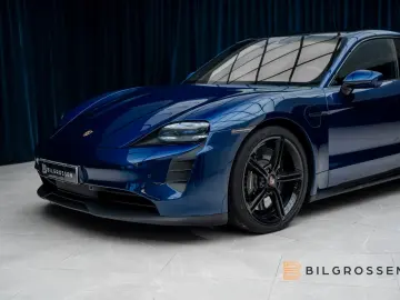 PORSCHE Taycan GTS DD P-Display Pano BOSE 18-Way 360