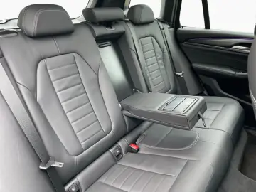 BMW X3 xDr 30dA M SPORT LivePro Laser AHK StHzg HUD