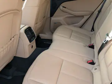 PORSCHE ES MUSS NICHT IMMER SCHWARZ SEIN