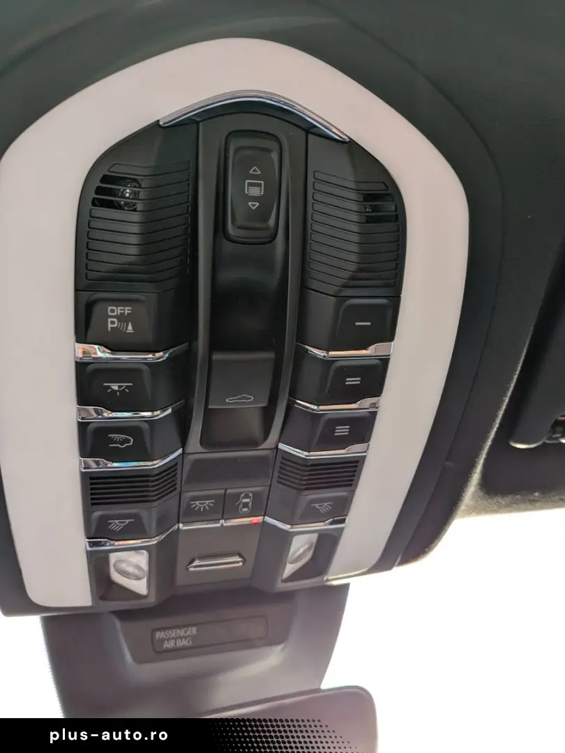 PORSCHE ES MUSS NICHT IMMER SCHWARZ SEIN