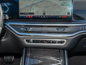 BMW X5 xDrive50e M Sport HUD PANO NAV