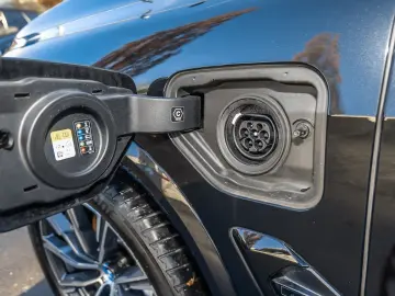 BMW X5 xDrive50e M Sport HUD PANO NAV