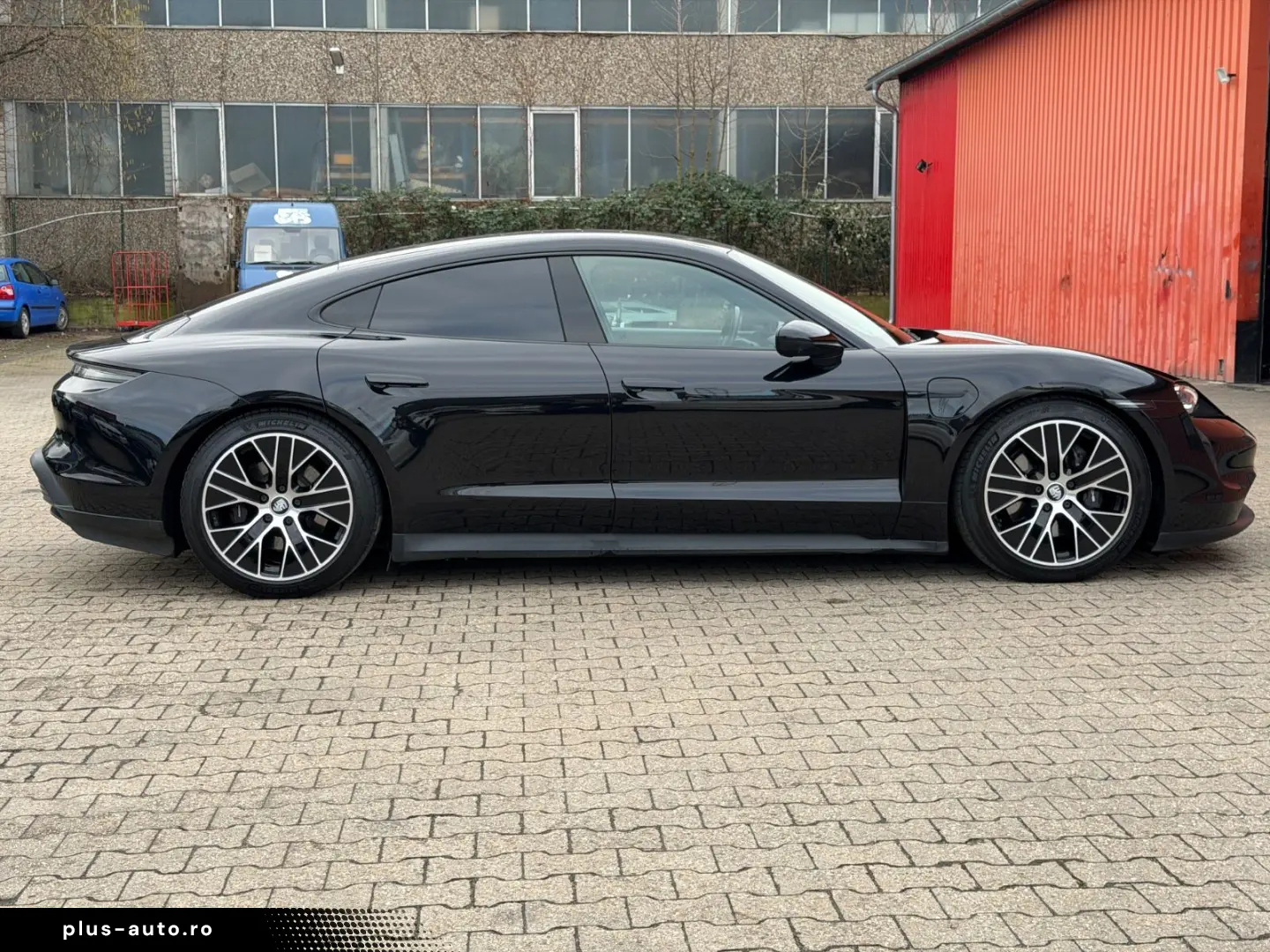 PORSCHE Taycan Luft Matrix Leder Pano Memory ACC 8-Fach