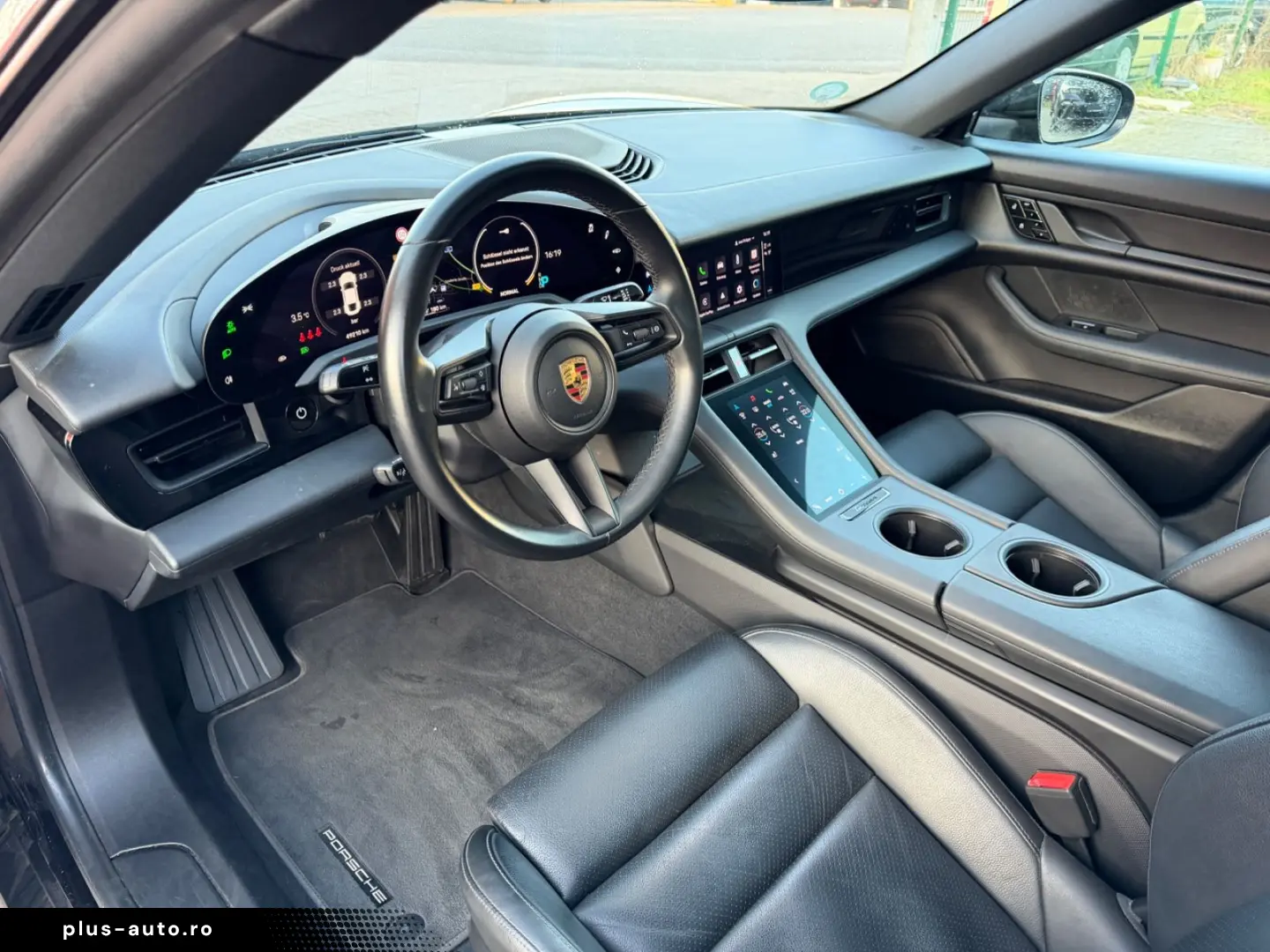 PORSCHE Taycan Luft Matrix Leder Pano Memory ACC 8-Fach