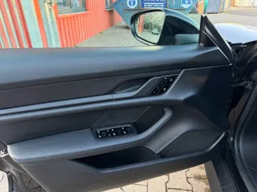 PORSCHE Taycan Luft Matrix Leder Pano Memory ACC 8-Fach