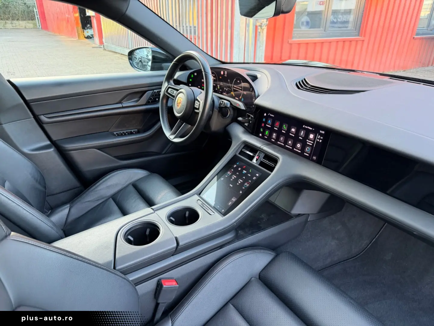 PORSCHE Taycan Luft Matrix Leder Pano Memory ACC 8-Fach