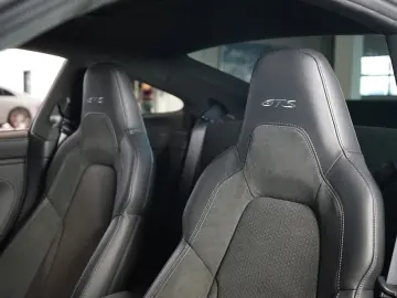 PORSCHE 992.2 4 GTS BOSE HD-MATRIX CHRONO