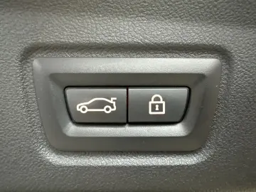 BMW M440i xDrive NAV LASER HEAD-UP GLASDACH 360  ACC