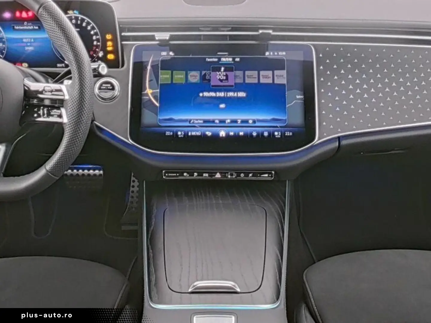 MERCEDES-BENZ E 400 e 4M AMG  DIGITAL-LIGHT NAVI DISTRONIC