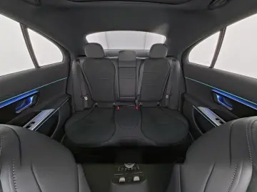 MERCEDES-BENZ E 400 e 4M AMG  DIGITAL-LIGHT NAVI DISTRONIC