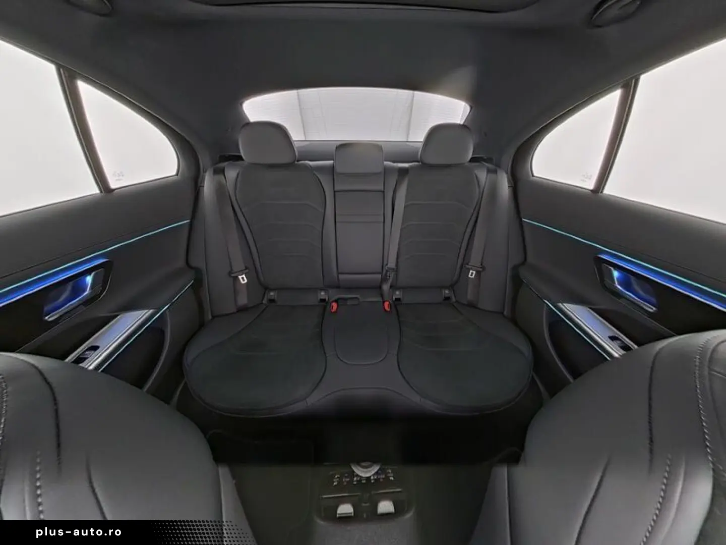 MERCEDES-BENZ E 400 e 4M AMG  DIGITAL-LIGHT NAVI DISTRONIC