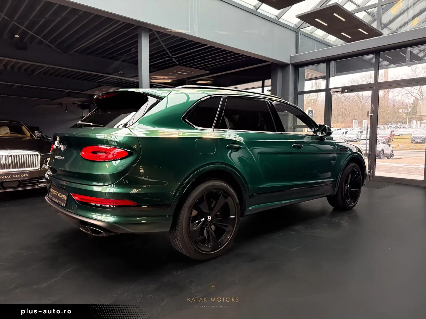 BENTLEY Bentayga V8 NAIM PANO MASSAGE STANDHZG ACC NACHT