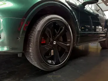 BENTLEY Bentayga V8 NAIM PANO MASSAGE STANDHZG ACC NACHT