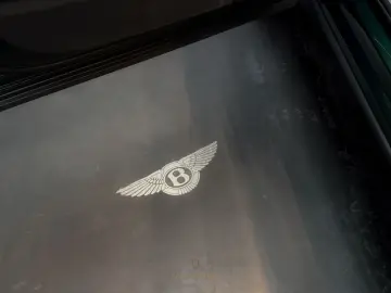 BENTLEY Bentayga V8 NAIM PANO MASSAGE STANDHZG ACC NACHT