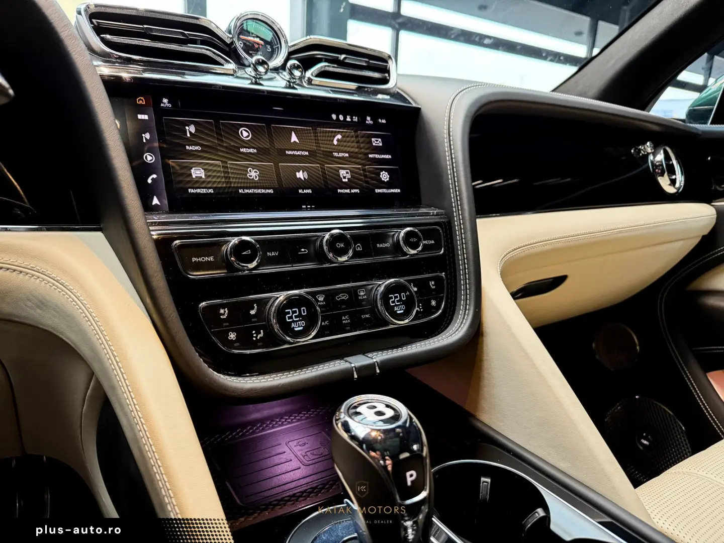 BENTLEY Bentayga V8 NAIM PANO MASSAGE STANDHZG ACC NACHT