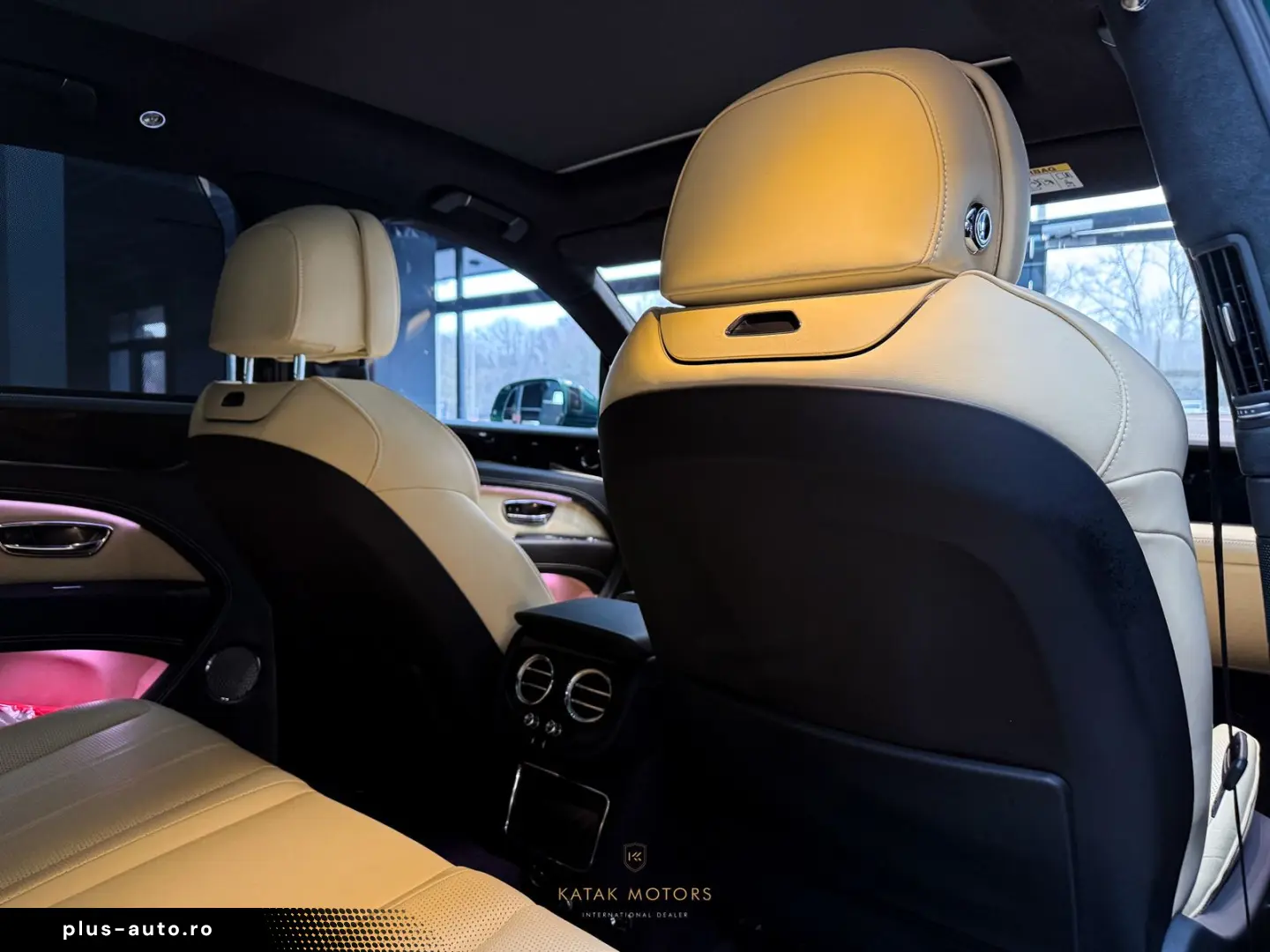 BENTLEY Bentayga V8 NAIM PANO MASSAGE STANDHZG ACC NACHT