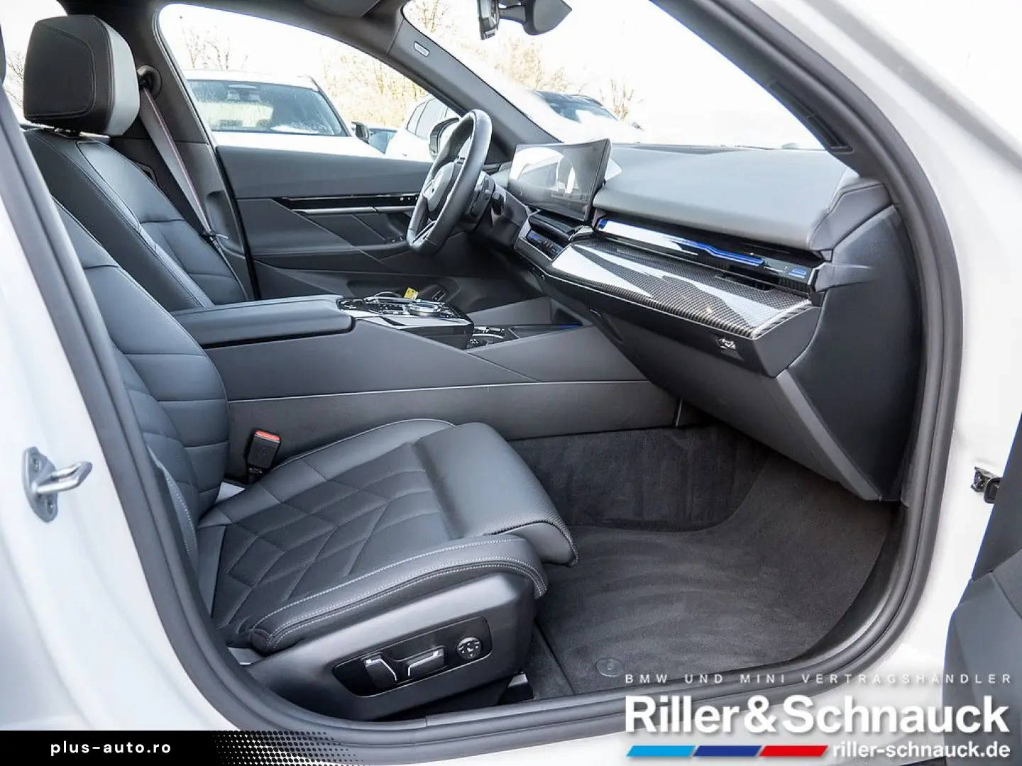 BMW 520i M-Sport H K ACC HUD SITZBELÜFTUNG PANO 360