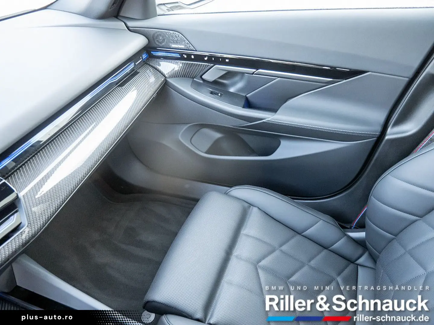 BMW 520i M-Sport H K ACC HUD SITZBELÜFTUNG PANO 360