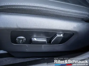 BMW 520i M-Sport H K ACC HUD SITZBELÜFTUNG PANO 360