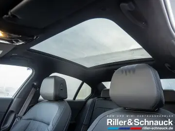 BMW 520i M-Sport H K ACC HUD SITZBELÜFTUNG PANO 360