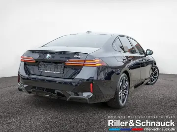 BMW 520i M-Sport Pro NAVI HUD ACC PANO 360  STANDHZ