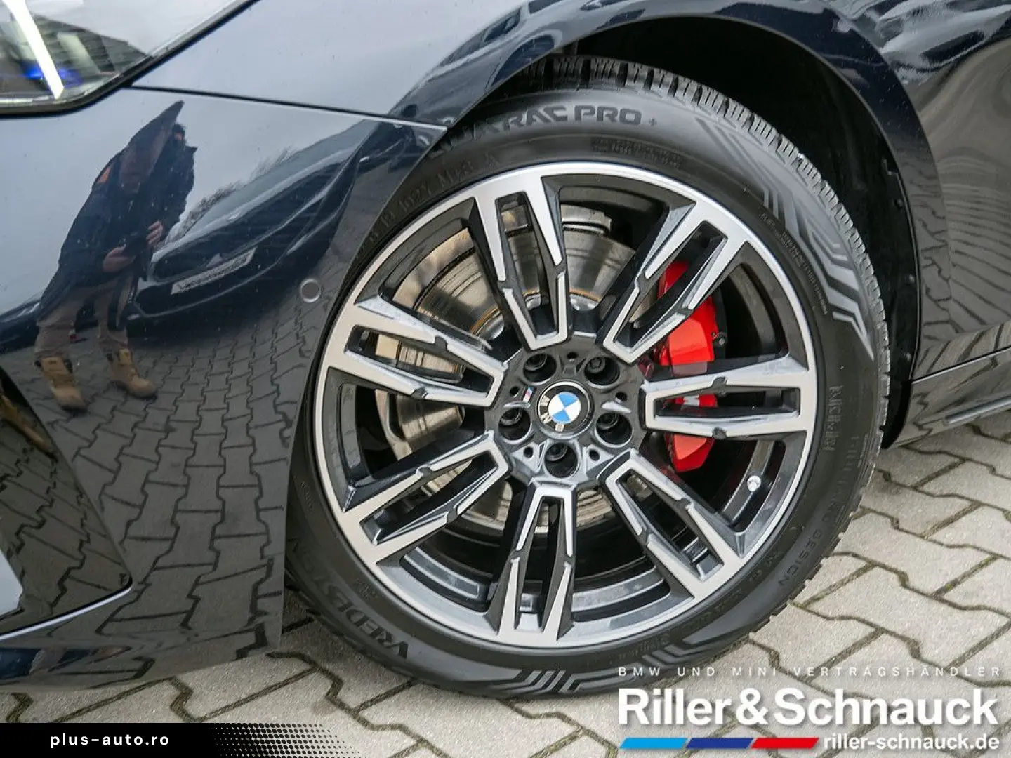 BMW 520i M-Sport Pro NAVI HUD ACC PANO 360  STANDHZ