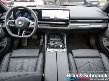 BMW 520i M-Sport Pro NAVI HUD ACC PANO 360  STANDHZ